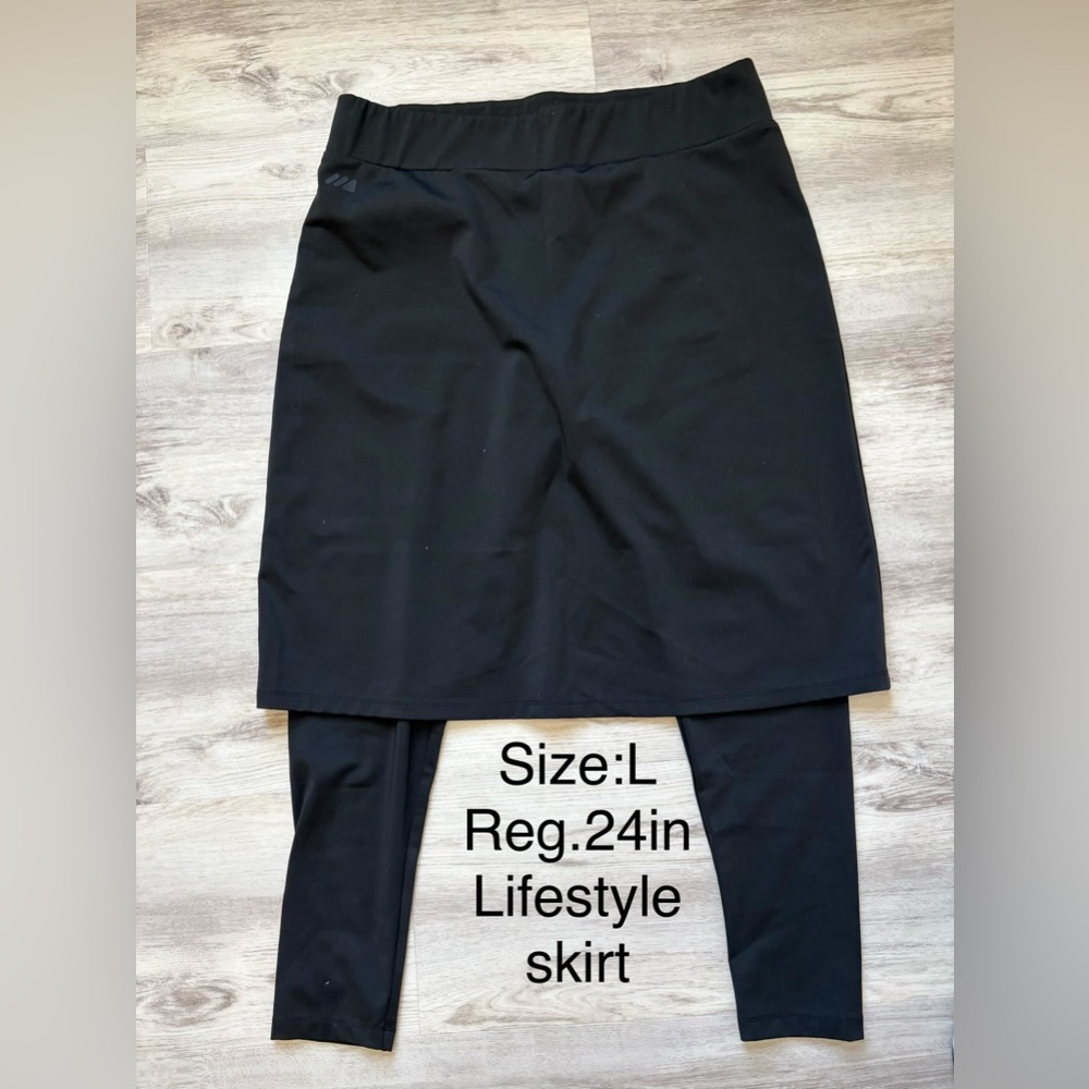 Women’s Black Lifestyle Skirt with Attached Leggings